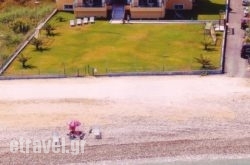 Seaside Yellow House in Pilio Area, Magnesia, Thessaly