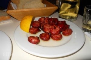 Gialos_food_in_Restaurant___Pollonia