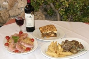 MeNou & Krasi_food_in_Restaurant___Chania